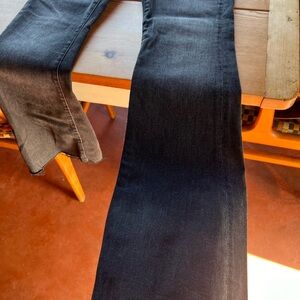 Mother jeans the weak ender excellent condition hardly worn. Sz 27